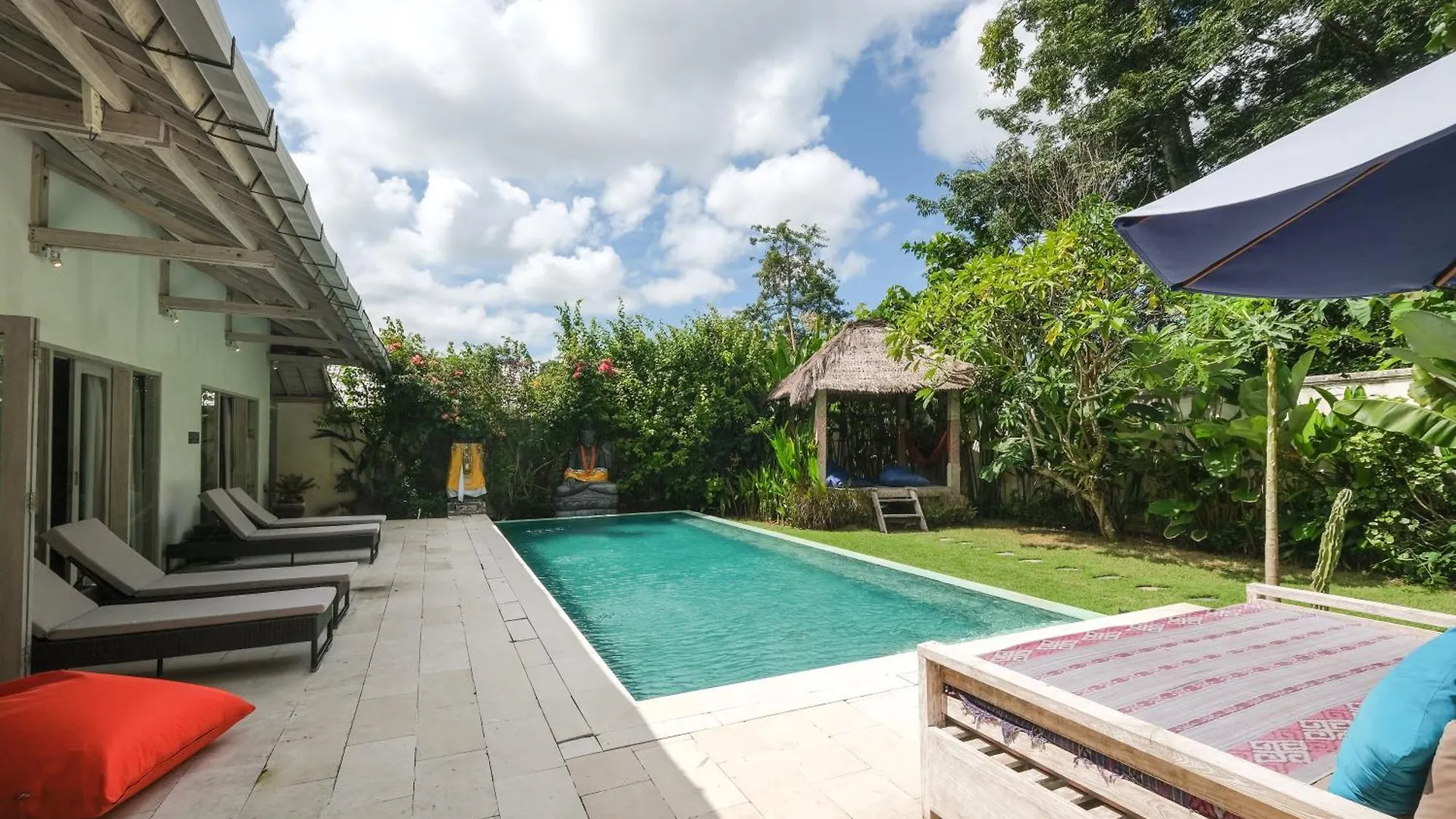Uluwatu Secret Oasis Villa Bingin
